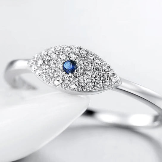 טבעת בעיצוב עין