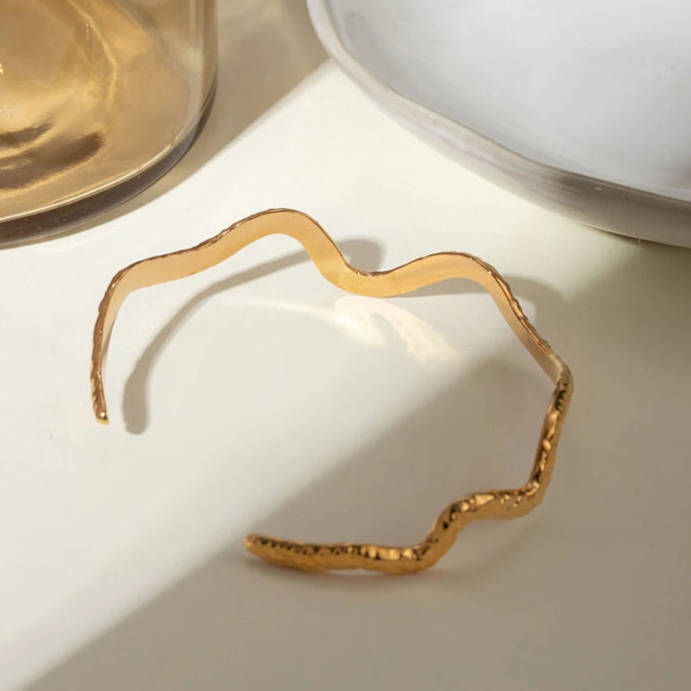 צמיד פטיש גלי פתוח