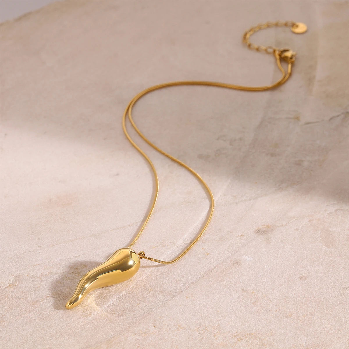 שרשרת תליון צמחית