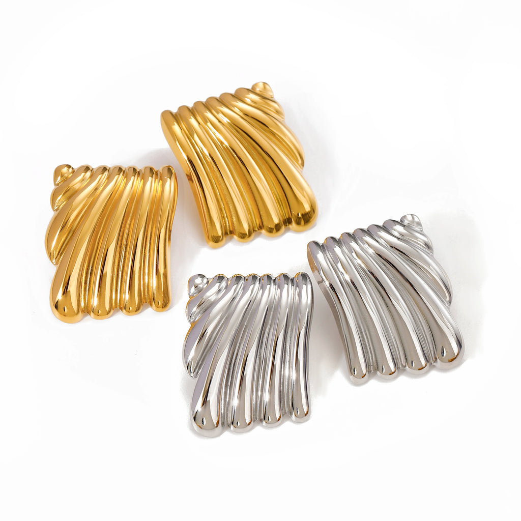 עגילי סטאד גאומטריים