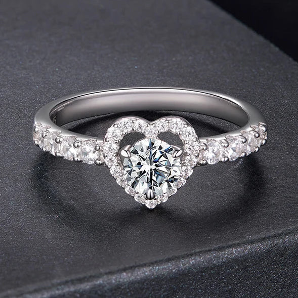 טבעת לב מואסנייט