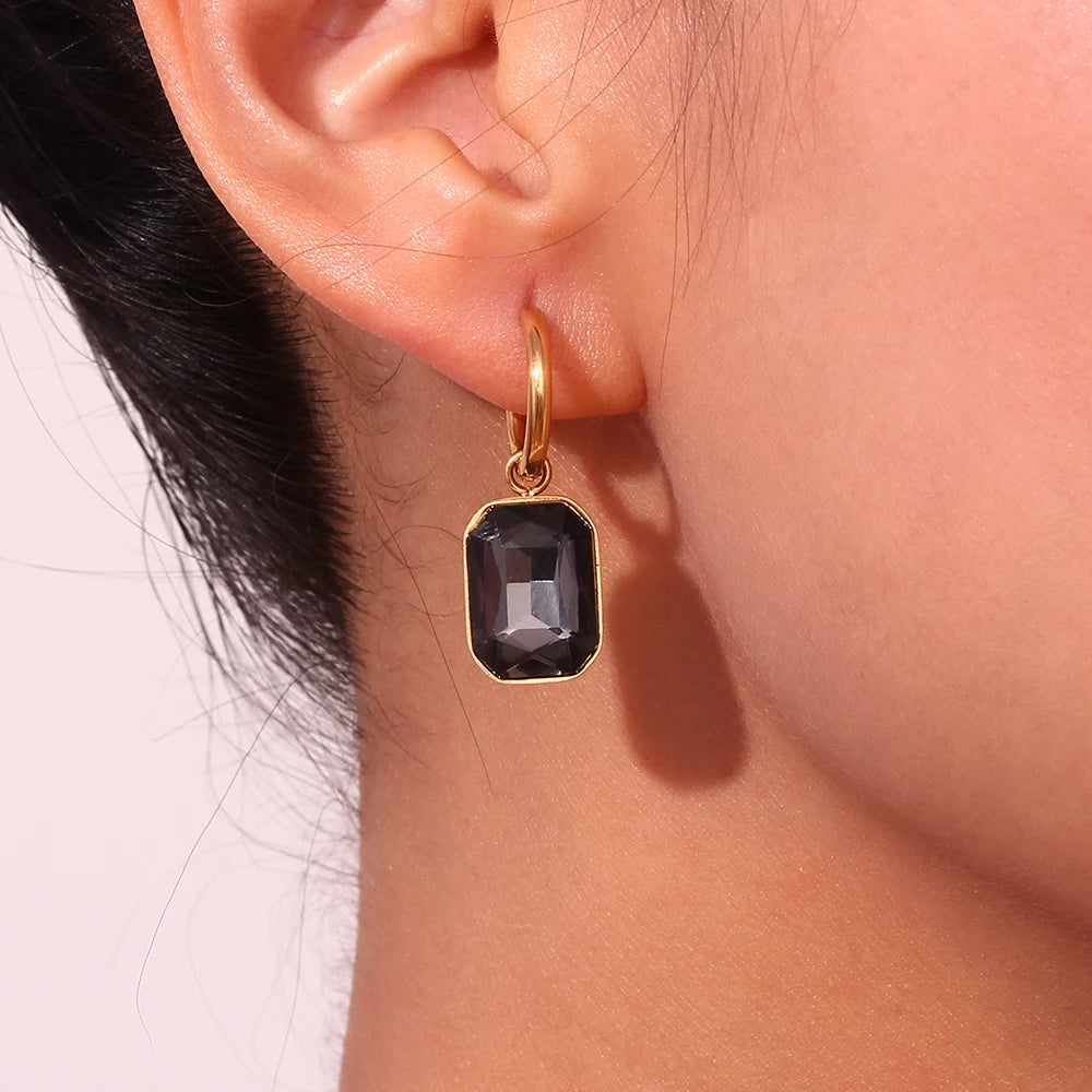 עגילי חישוק עם תליון זירקון