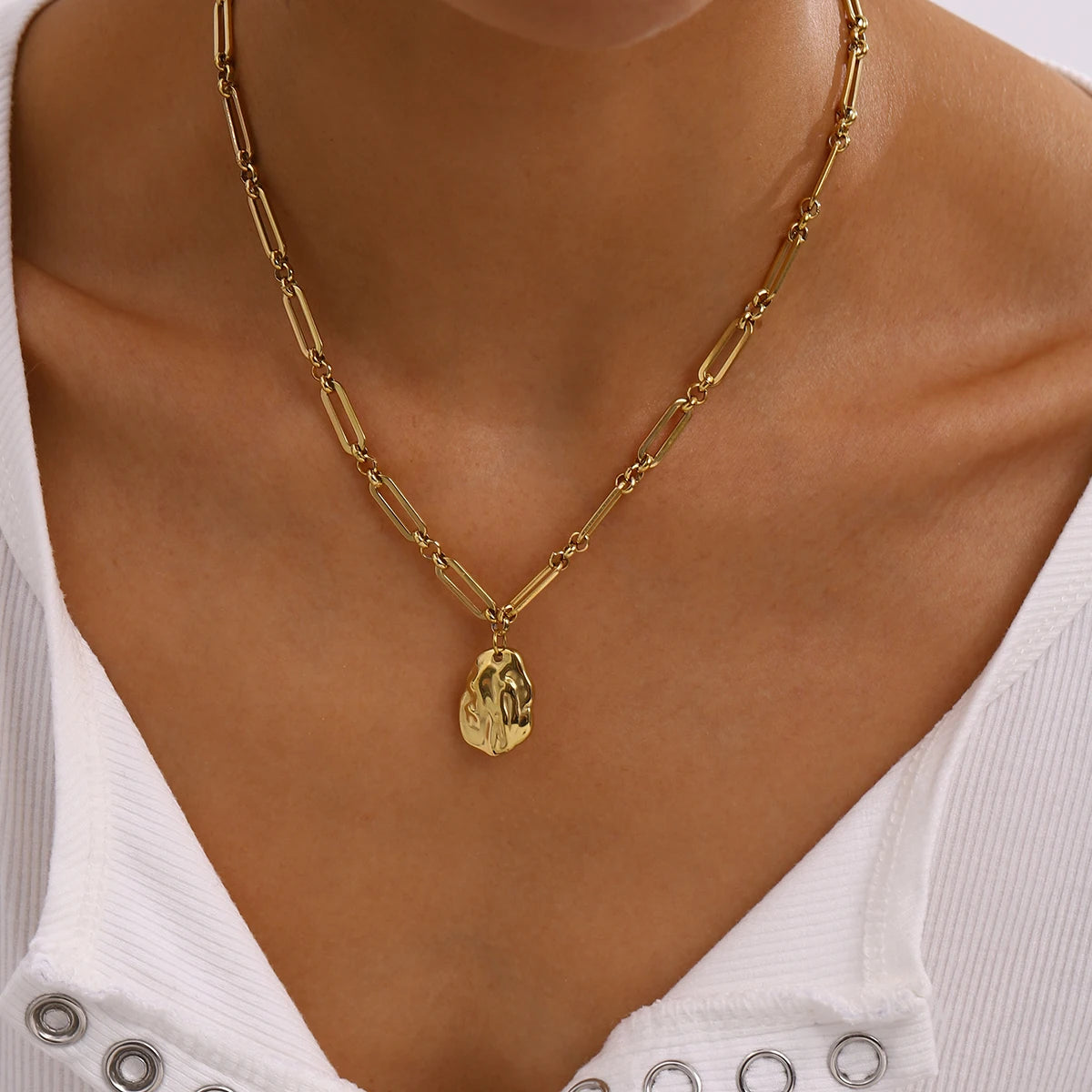 שרשרת תליון גאומטרית