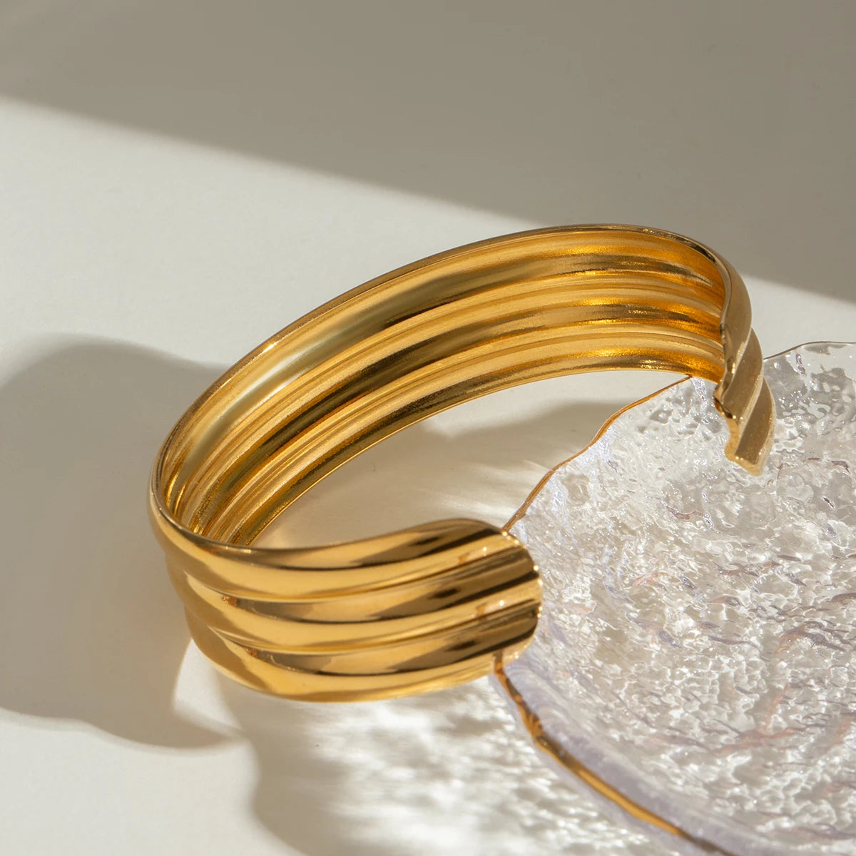 צמיד תלת מבריק