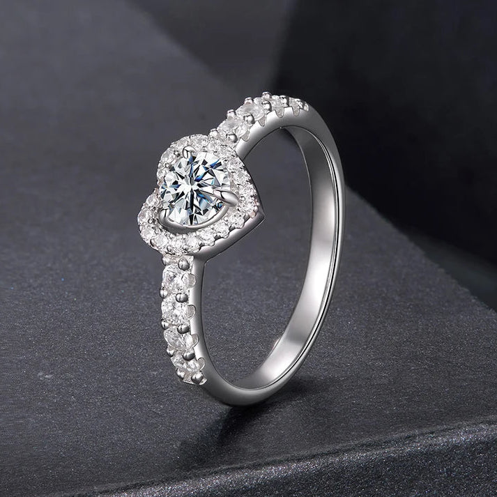 טבעת לב מואסנייט