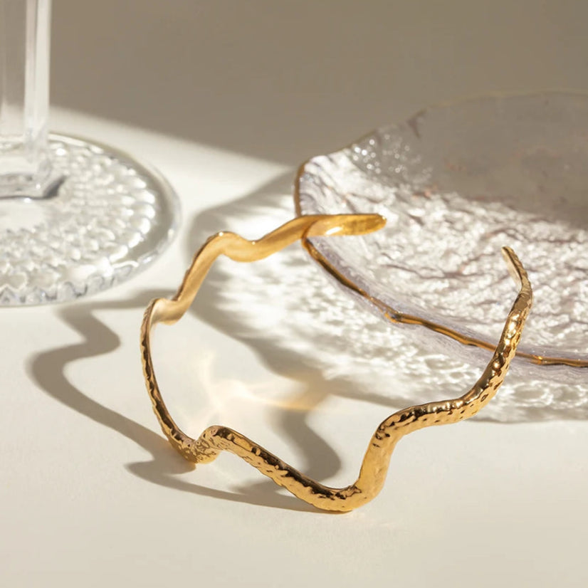 צמיד פטיש גלי פתוח