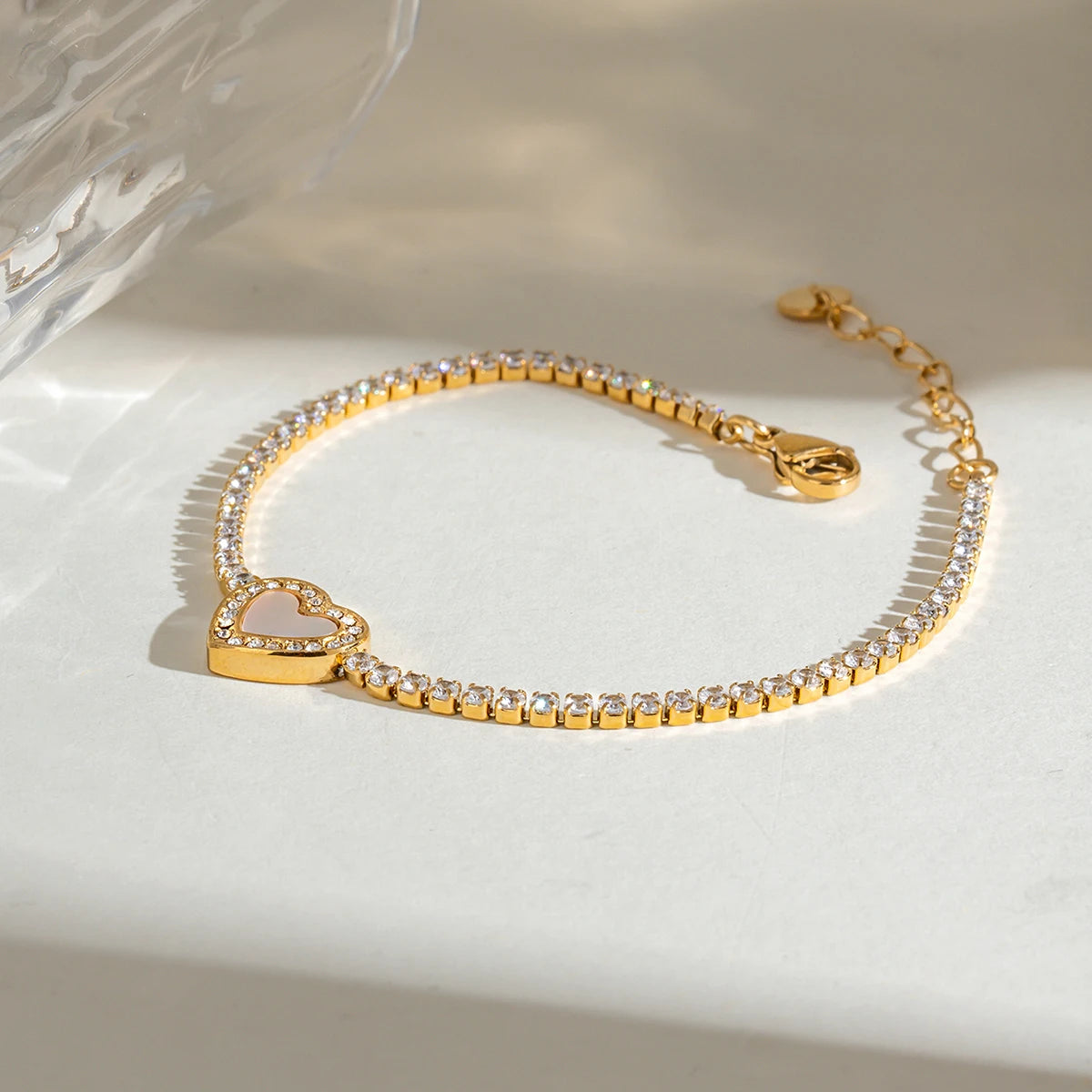 צמיד לב חלול עדין