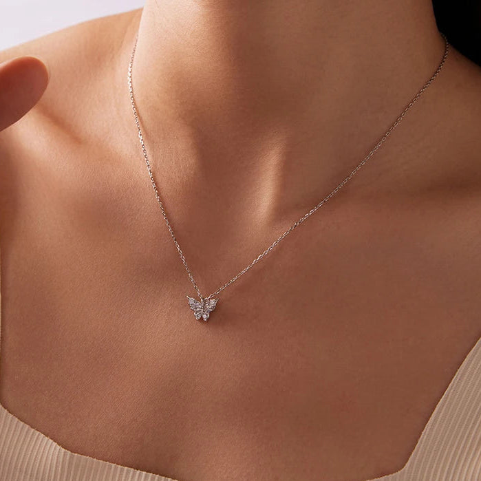 שרשרת פרפר מואסנייט