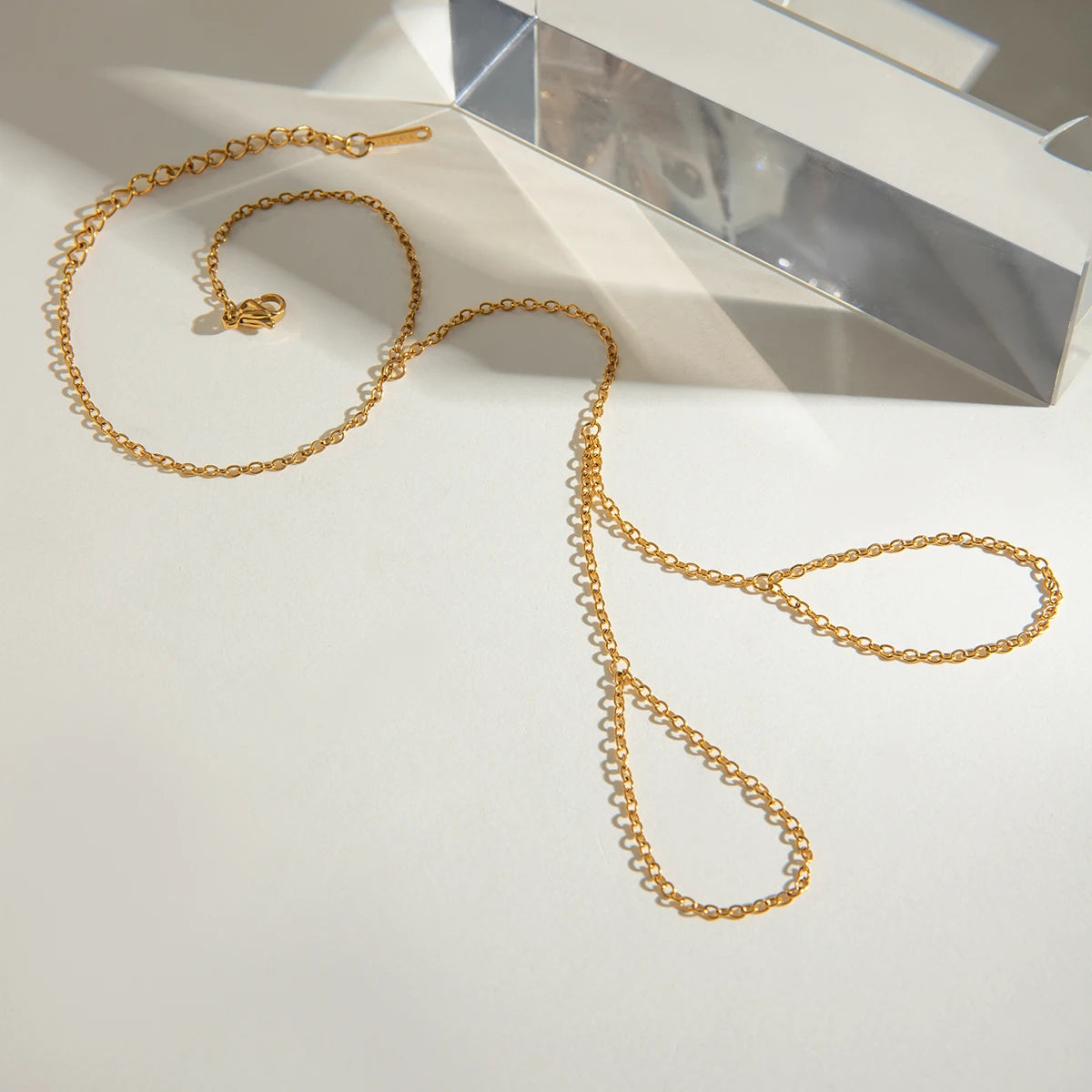 צמיד זהב משולב לאצבע