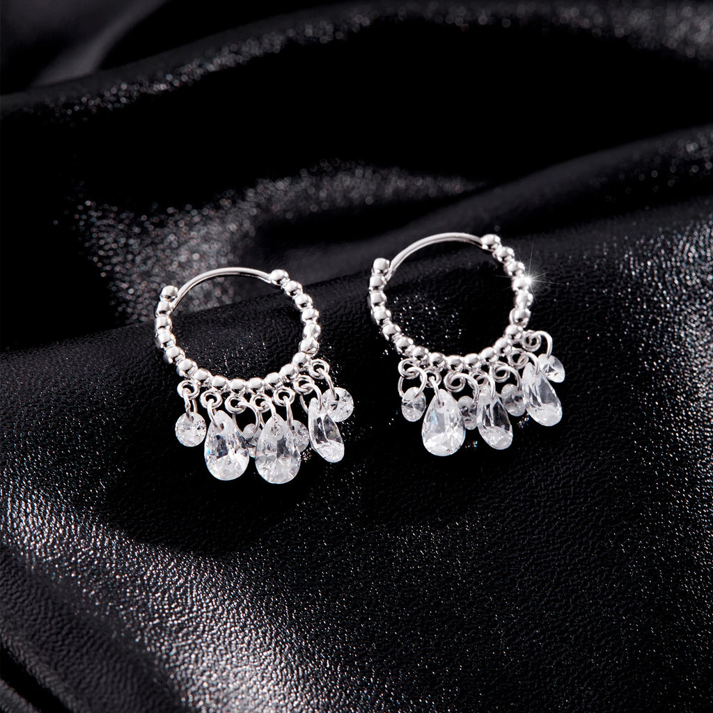 עגילי דרופ גאומטריים עם זירקון