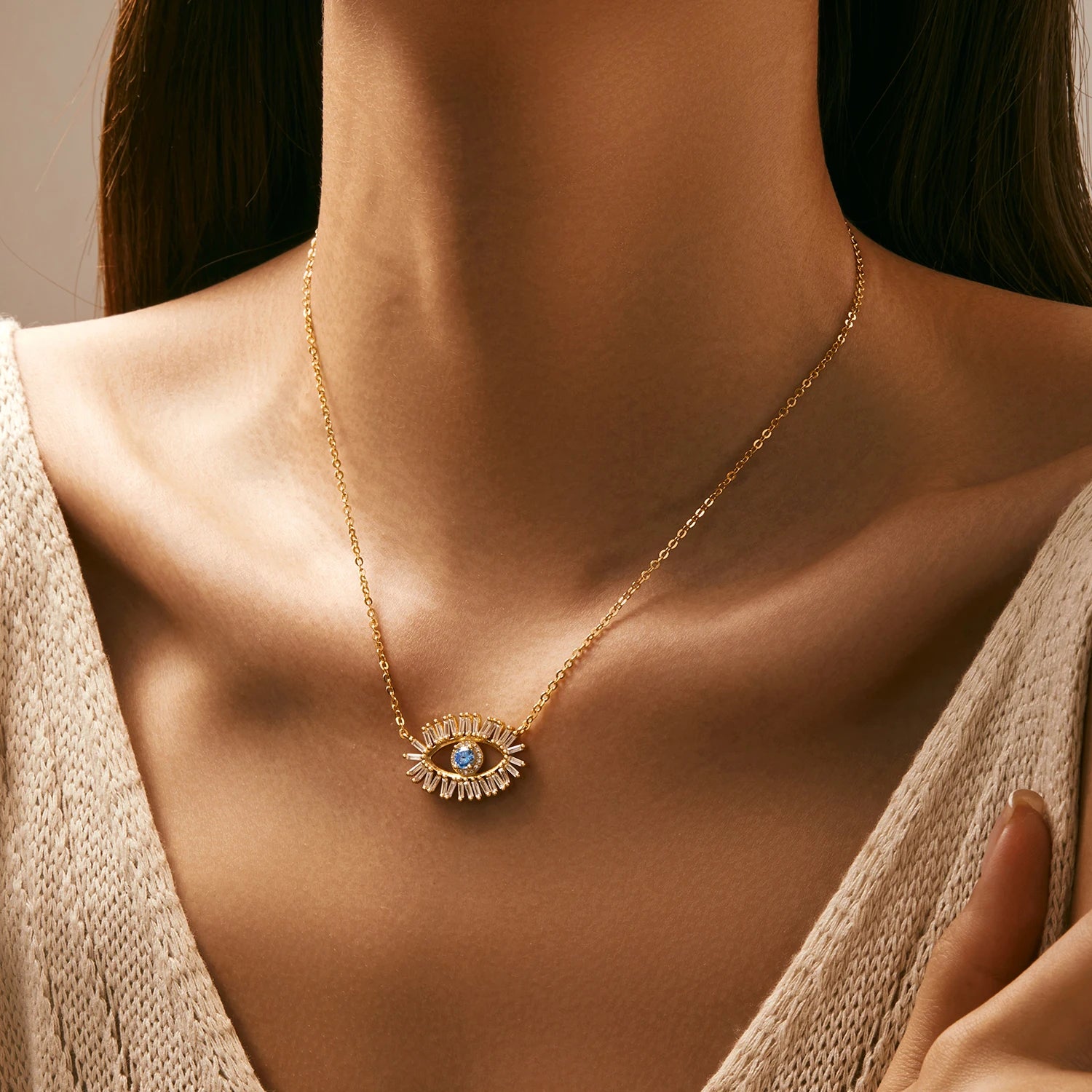 תליון עין בציפוי זהב