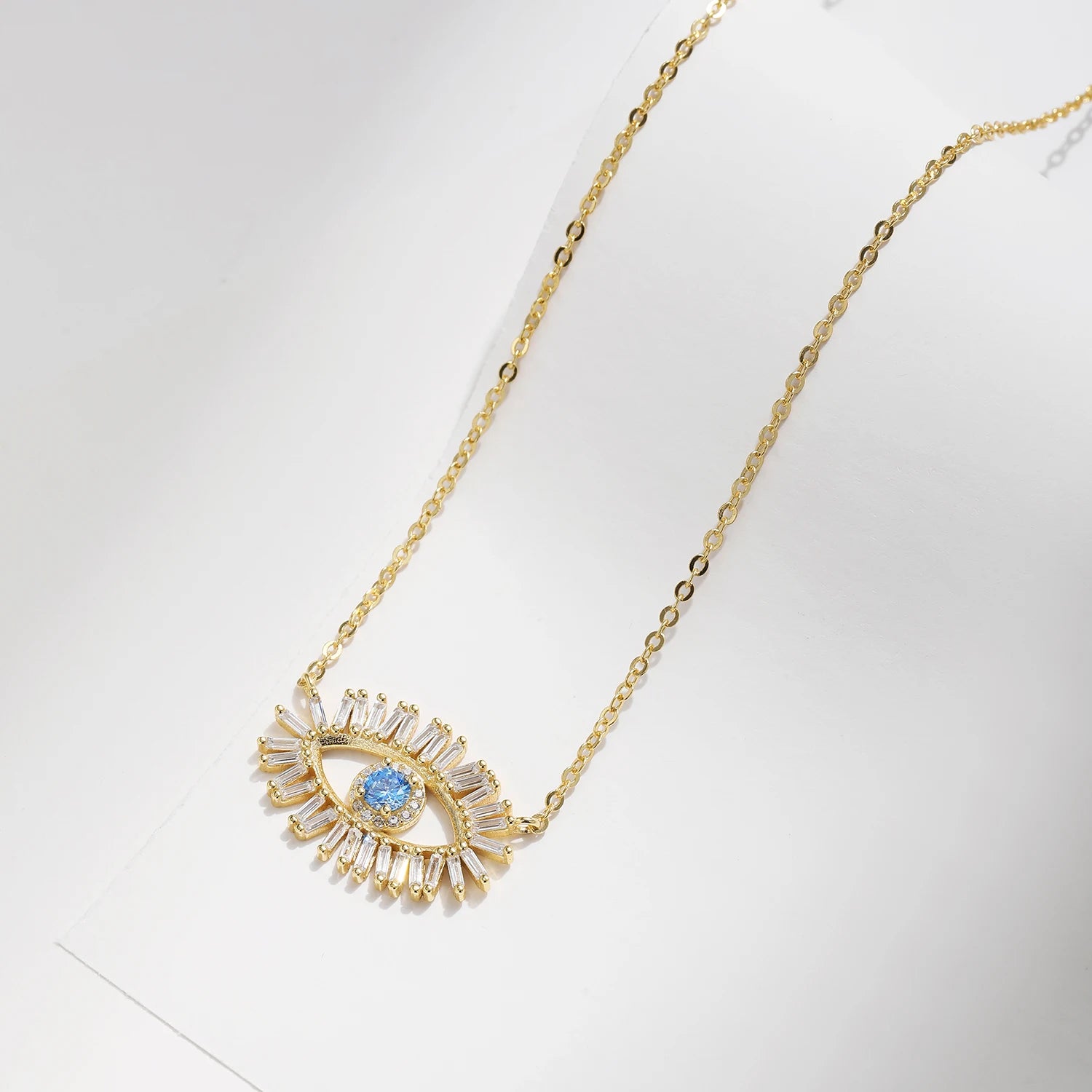 תליון עין בציפוי זהב