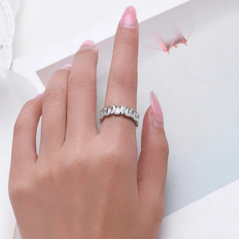 טבעת טיראנה דמעה