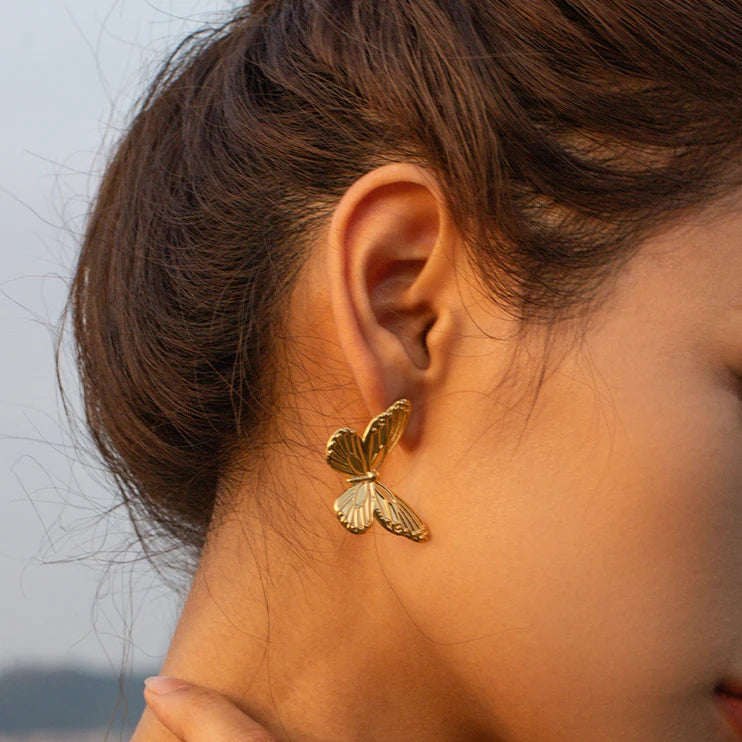 עגילי חיה זהובים